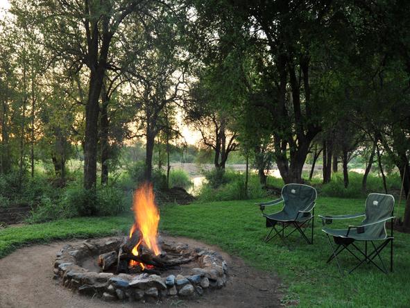 Black Rhino Game Lodge - Outdoor Area